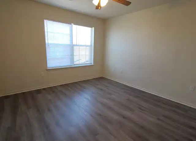 Property at 811 Industrial Ave Unit C, Copperas Cove, TX, 76522, 2 beds, 1.5 baths, [object Object]