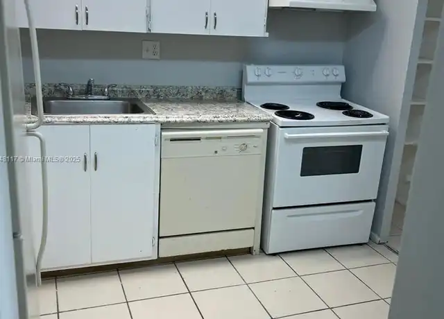 Property at 7925 Colony Cir S #108, Tamarac, FL, 33321, 1 bed, 1.5 baths, [object Object]