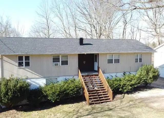 Property at 1446 Mac Dr, Stow, OH, 44224, 2 beds, 1.5 baths, [object Object]
