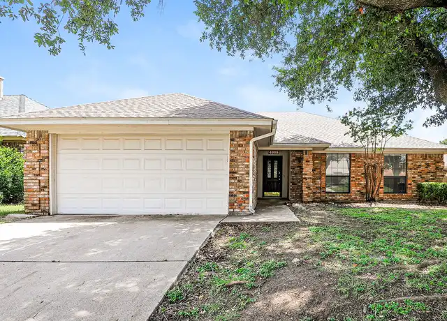 Property at 4909 Barberry Dr, Fort Worth, TX, 76133, 4 beds, 2 baths, [object Object]