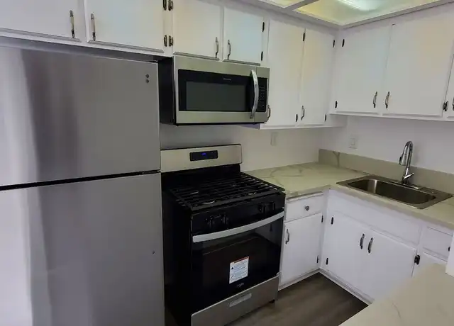 Property at 640 W 7th St Unit 01, San Pedro, CA, 90731, 1 bed, 1 bath, [object Object]