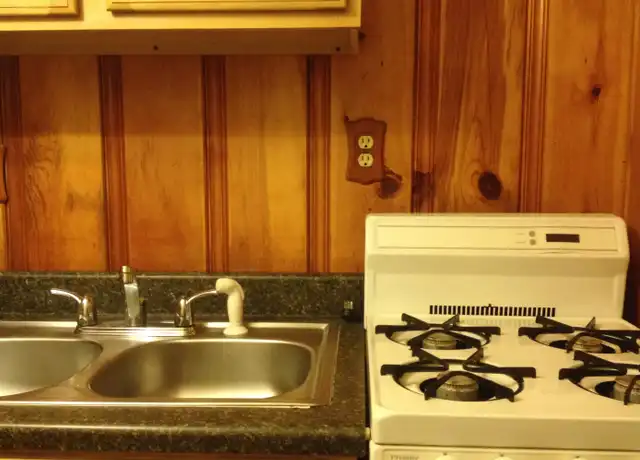 Property at 118 Franklin Ave Unit B, Athens, OH, 45701, 0 beds, 1 bath, [object Object]