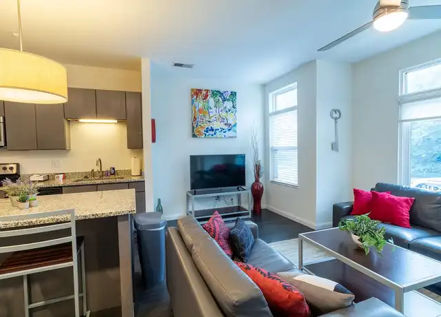 Property at The King Apartments - 160 King Ave, Columbus, OH, 43201, 2 beds, 2 baths, [object Object]