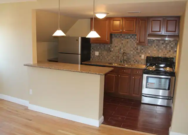 Property at 5825 Bartlett St Unit 3B, Pittsburgh, PA, 15217, 1 bed, 1 bath, [object Object]