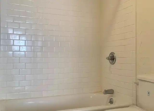 Property at 4124 Eagle Rock Blvd Unit 108, Los Angeles, CA, 90065, 1 bed, 1 bath, [object Object]