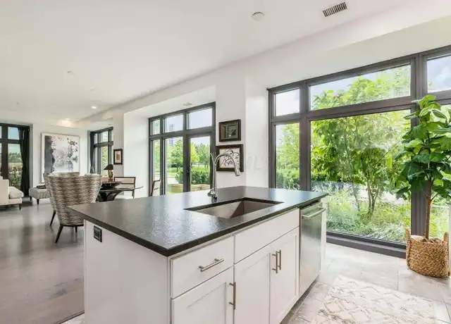Property at 250 W Spring St #253, Columbus, OH, 43215, 2 beds, 2.5 baths, [object Object]