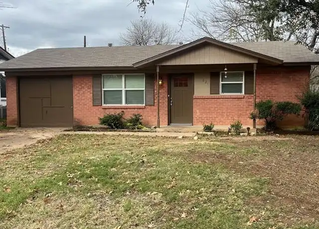 Property at 621 Pershing Dr, Denton, TX, 76209, 3 beds, 1 bath, [object Object]
