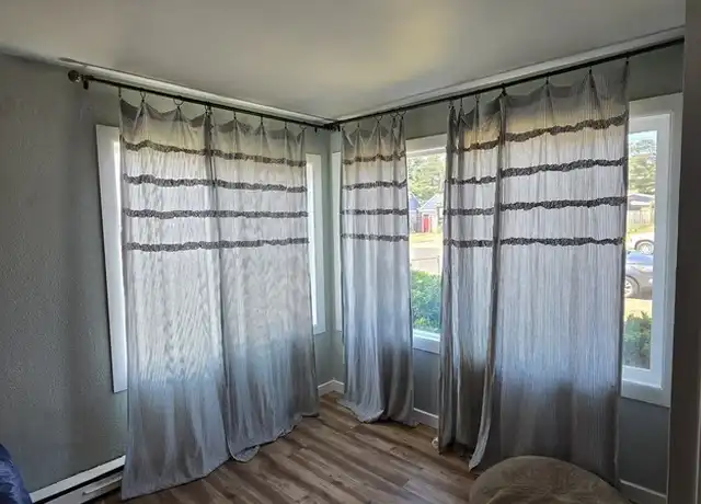 Property at 234 NE 11th St, Newport, OR, 97365, 3 beds, 1 bath, [object Object]