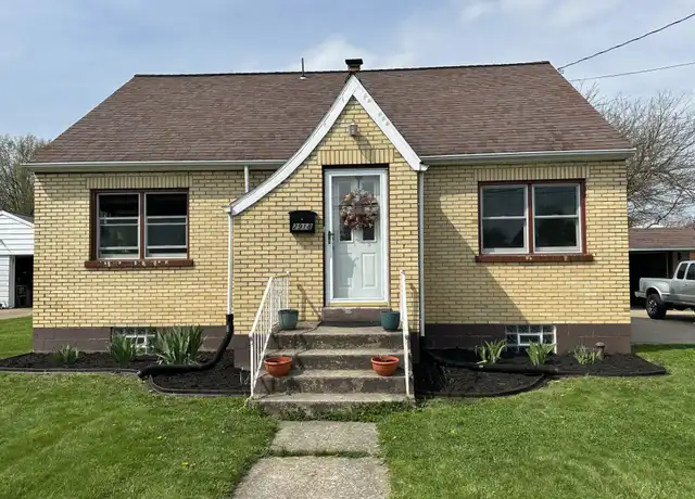 Property at 2918 Evanston Ave, Erie, PA, 16506, 3 beds, 1.5 baths, [object Object]