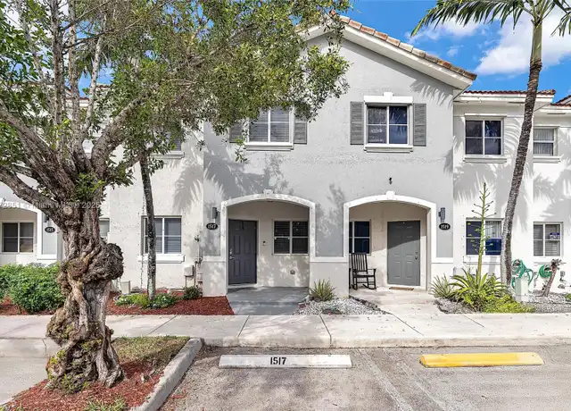 Property at 1517 SE 31st Ct, Homestead, FL, 33035, 3 beds, 2.5 baths, [object Object]