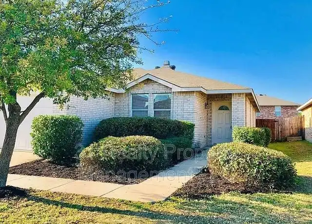 Property at 5013 River Rock Blvd, Fort Worth, TX, 76179, 3 beds, 2 baths, [object Object]
