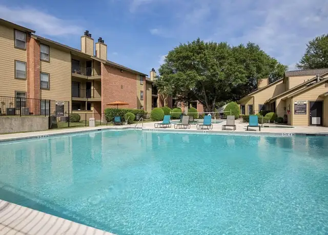 Photo of 2405 S 13th St, Temple, TX 76504