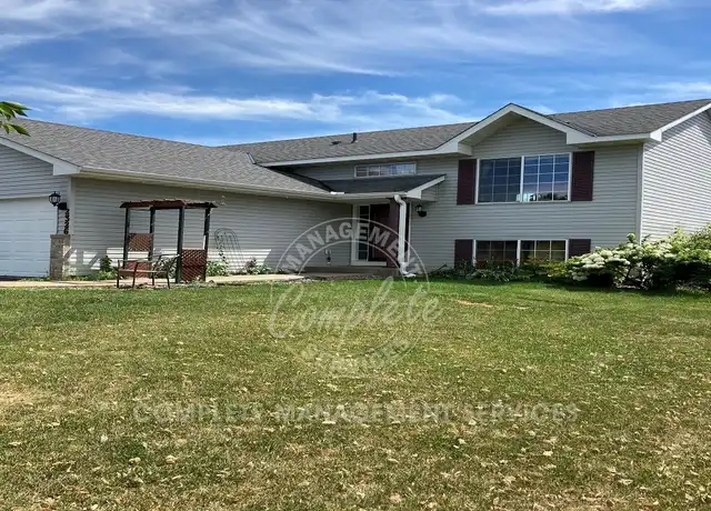 Property at 2326 Mathias Rd, Shakopee, MN, 55379, 5 beds, 2 baths, [object Object]
