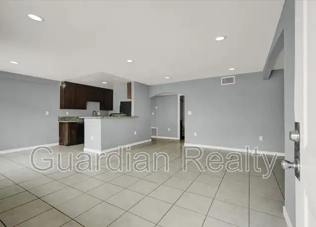 Property at 521 Calcaterra Cir, Las Vegas, NV, 89119, 1 bed, 1 bath, [object Object]