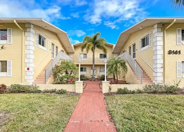 Property at 8141 Country Rd #106, Fort Myers, FL, 33919, 1 bed, 1 bath, [object Object]