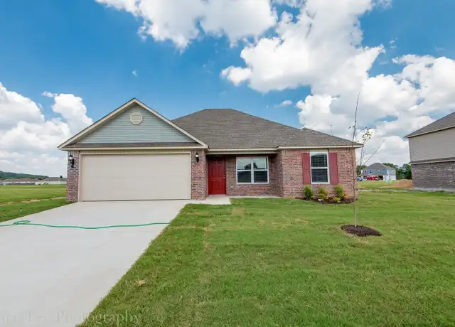 Property at 898 Ethan James St, Elkins, AR, 72727, 4 beds, 2 baths, [object Object]