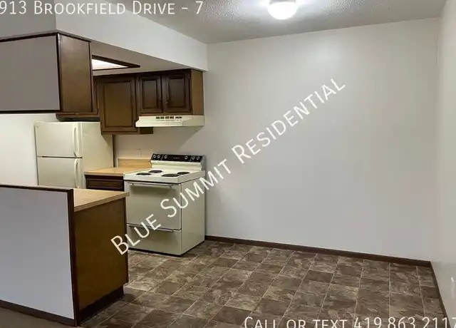 Property at 913 Brookfield Dr Unit 7, Mansfield, OH, 44907, 2 beds, 1 bath, [object Object]