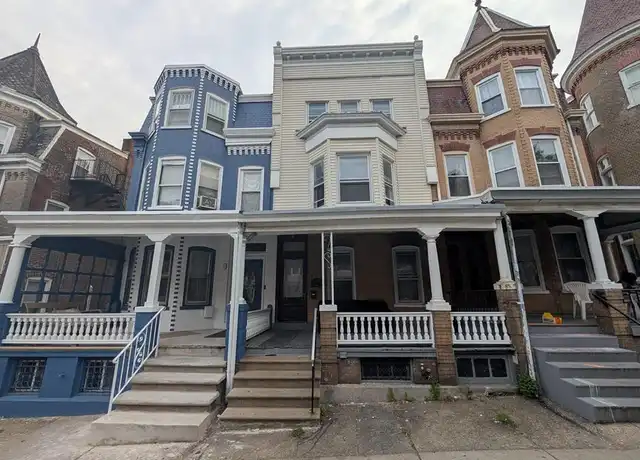 Property at 32 S Madison St Apt 2, Allentown, PA, 18102, 3 beds, 1 bath, [object Object]