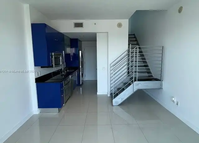 Property at 60 SW 13th St #2217, Miami, FL, 33130, 1 bed, 1.5 baths, [object Object]