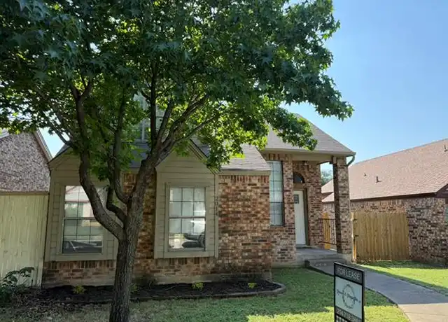 Property at 2014 Feather Ln, Lewisville, TX, 75077, 3 beds, 2 baths, [object Object]