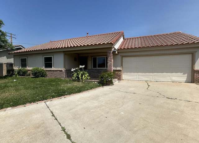 Photo of 17410 Orchid Dr, Fontana, CA 92335