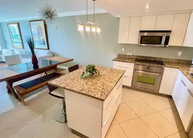 Property at 19390 Collins Ave #711, Sunny Isles Beach, FL, 33160, 1 bed, 1 bath, [object Object]