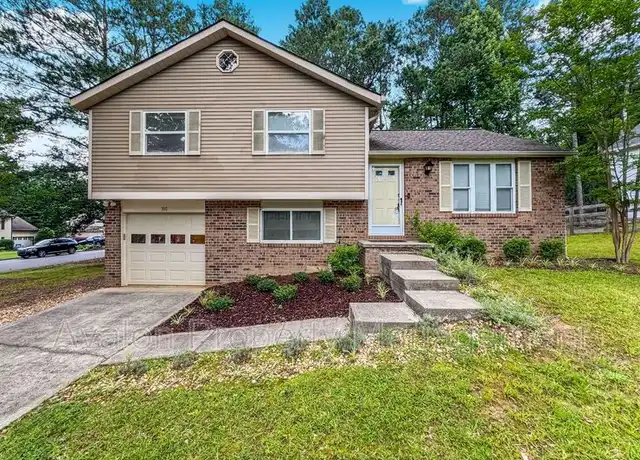 Property at 100 Roswell Farms Ct, Roswell, GA, 30075, 3 beds, 2.5 baths, [object Object]