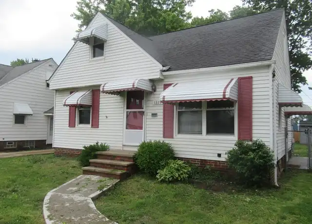 Property at 1329 Craneing Rd, Wickliffe, OH, 44092, 3 beds, 1.5 baths, [object Object]