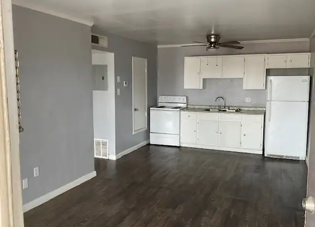 Property at 806 McCauley Blvd Unit 812, San Antonio, TX, 78221, 1 bed, 1 bath, [object Object]