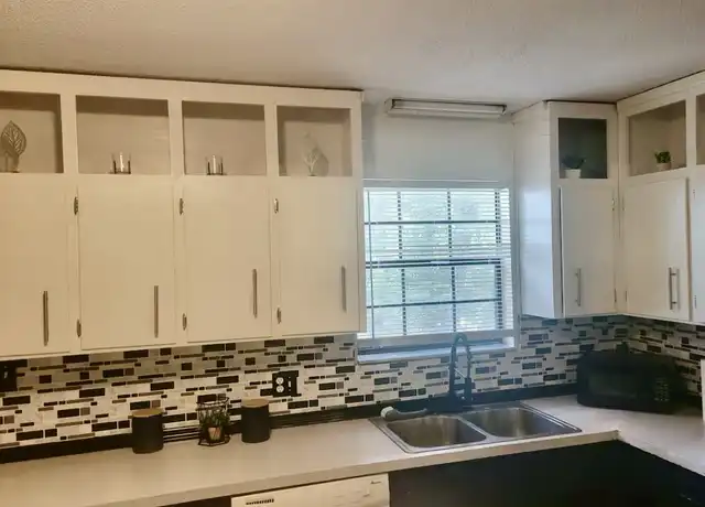 Property at 3420 Jim Lee Rd Unit 3420, Tallahassee, FL, 32301, 2 beds, 1 bath, [object Object]
