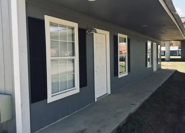 Property at 2010 Grammont St, Monroe, LA, 71201, 2 beds, 1 bath, [object Object]