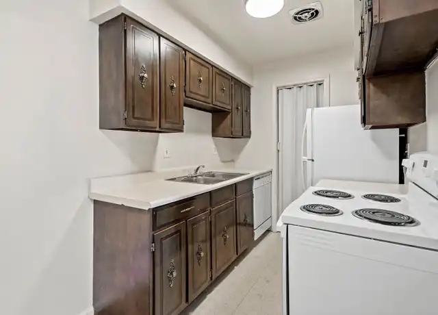 Property at 478 4th St Unit 302, Beaver, PA, 15009, 2 beds, 1 bath, [object Object]