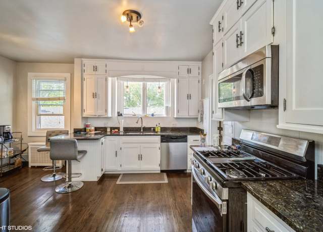 Photo of 1443 Bonnie Brae Unit 2, River Forest, IL 60305