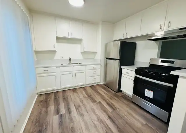 Property at 7548 Lexington Ave Unit 1, West Hollywood, CA, 90046, 2 beds, 2 baths, [object Object]