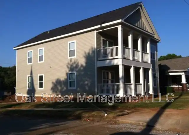 Property at 1001 W Martin Luther King Blvd Unit 999, Chattanooga, TN, 37402, 3 beds, 2 baths, [object Object]