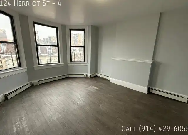 Property at 124 Herriot St Unit 4, Yonkers, NY, 10701, 4 beds, 1 bath, [object Object]