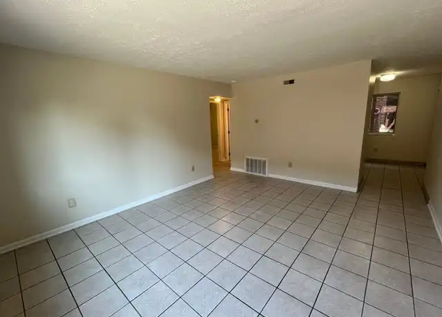 Property at 184 E Duncan St Unit 184 Duncan-16, Columbus, OH, 43202, 2 beds, 1 bath, [object Object]