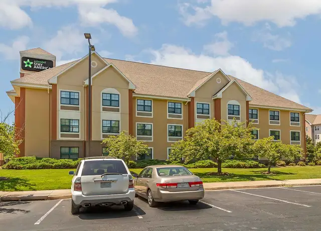 Photo of 14420 Chantilly Crossing Ln, Chantilly, VA 20151