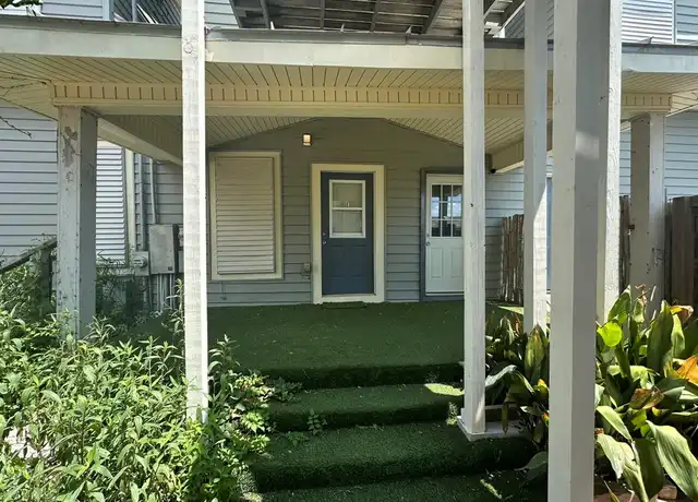Property at 221 Commerce St, Portland, TX, 78374, 2 beds, 1.5 baths, [object Object]