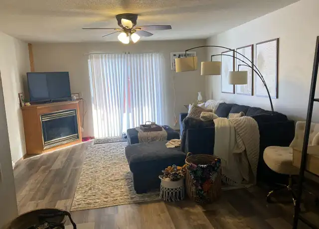 Property at 4714 Kappus Dr Unit 4, Eau Claire, WI, 54701, 2 beds, 1 bath, [object Object]
