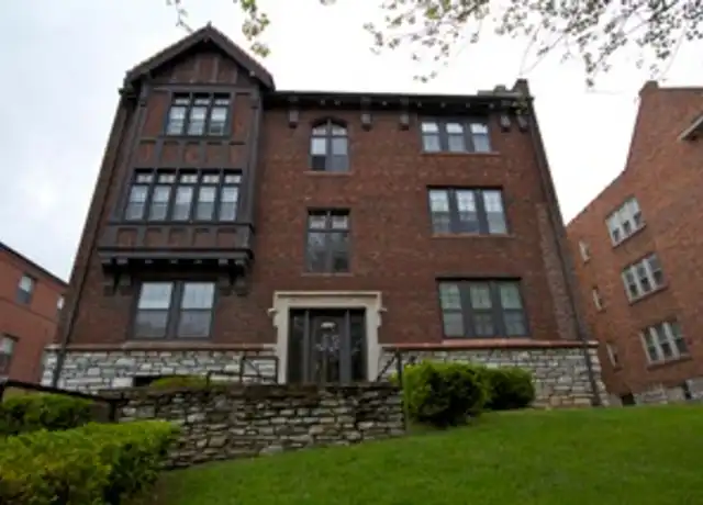 Property at 7543 Buckingham Dr Unit 2W, Clayton, MO, 63105, 2 beds, 1 bath, [object Object]