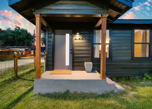 Property at 2122 Chew St, Houston, TX, 77020, 1 bed, 1 bath, [object Object]
