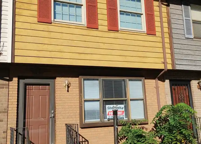 Property at 302 Palmer Dr, Parkersburg, WV, 26104, 2 beds, 1.5 baths, [object Object]