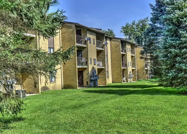 Property at Highland Manor Apartments - 201 Dorothy St, East Pittsburgh, PA, 15112, 1-3 bed, 1 bath, [object Object]