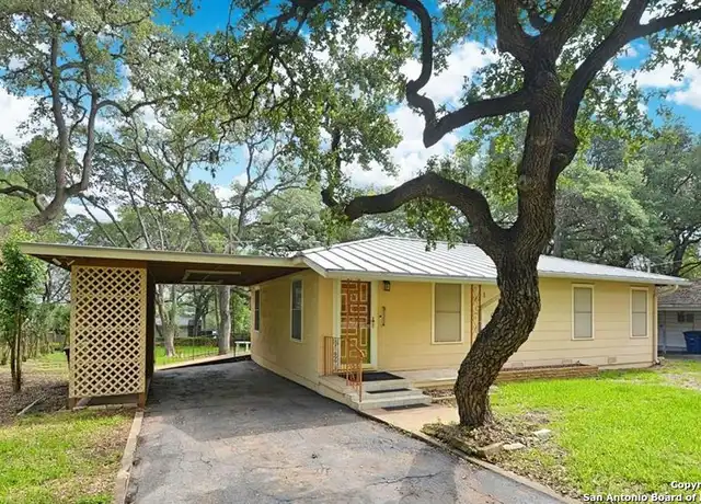 Property at 1190 Fredericksburg Rd, New Braunfels, TX, 78130, 2 beds, 1 bath, [object Object]