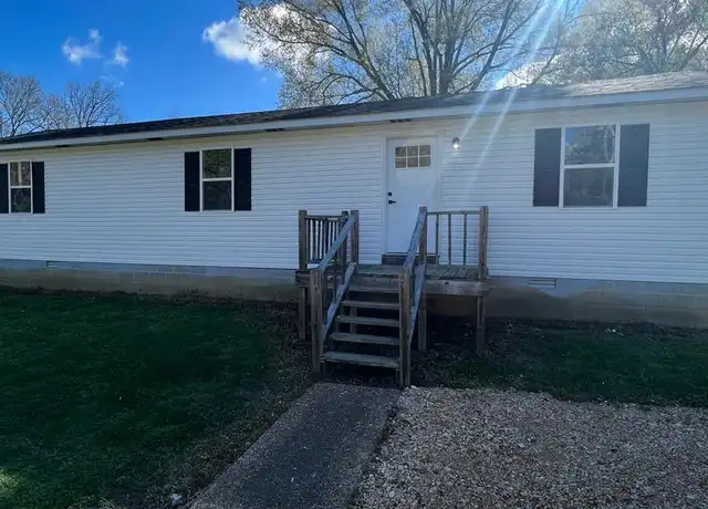 Property at 117 Willow Ln, Martin, TN, 38237, 2 beds, 1 bath, [object Object]
