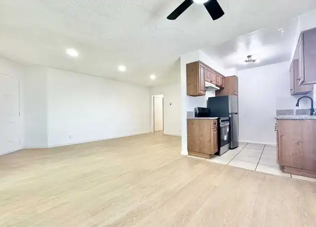 Property at 6561 Fulton Ave Unit 14, Van Nuys, CA, 91401, 3 beds, 2 baths, [object Object]