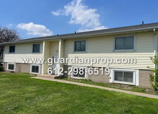 Property at 2289 11th Ave E Unit 4, North St Paul, MN, 55109, 2 beds, 1 bath, [object Object]
