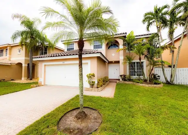 Property at 3375 SW 181st Ter, Miramar, FL, 33029, 4 beds, 2.5 baths, [object Object]