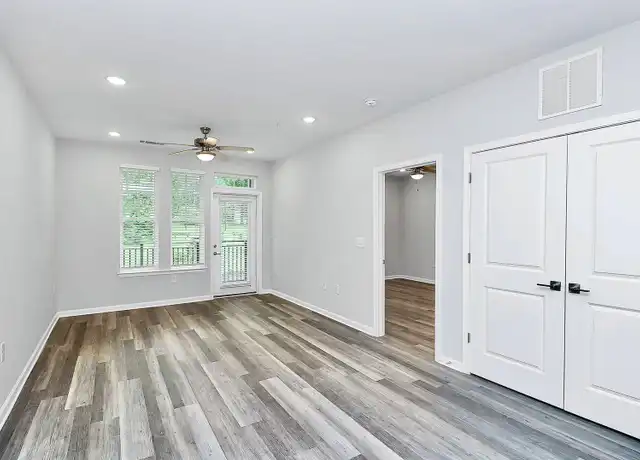 Property at 520 Tom Hunter Rd Unit 311, Charlotte, NC, 28213, 1 bed, 1 bath, [object Object]